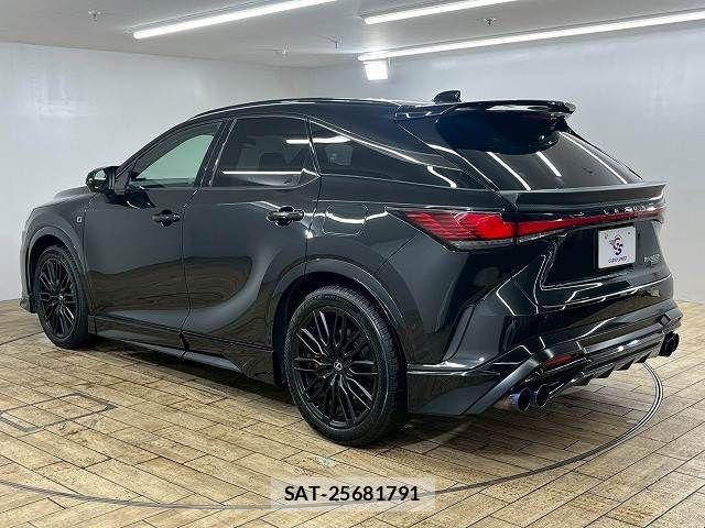 Lexus RX 2023-07 7358575-16