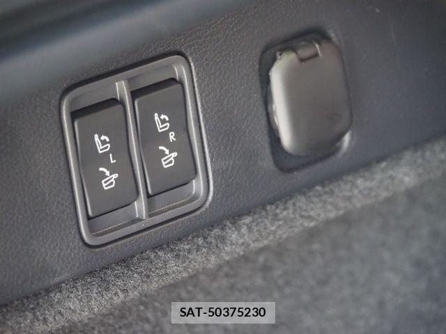 Lexus RX 2023-01 7455486-17