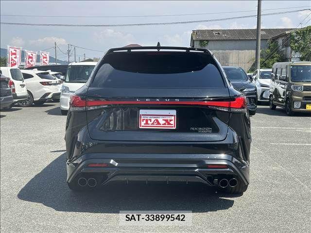 Lexus RX 2023-04 7455487-14