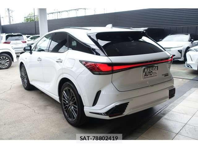 Lexus RX 2023-12 7501339-6