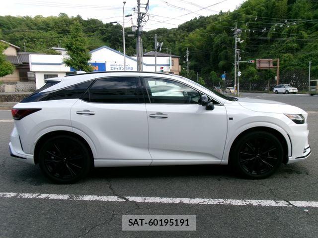Lexus RX 2023-06 7617758-10