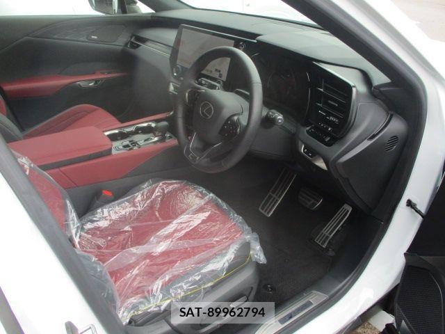 Lexus RX 2023-06 7725215-1