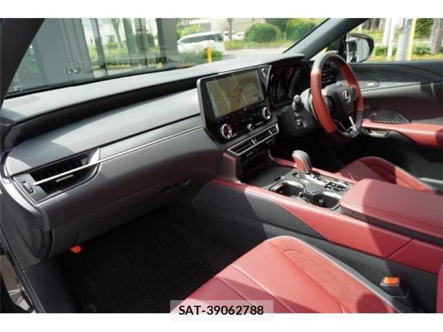 Lexus RX 2023-09 7725213-26