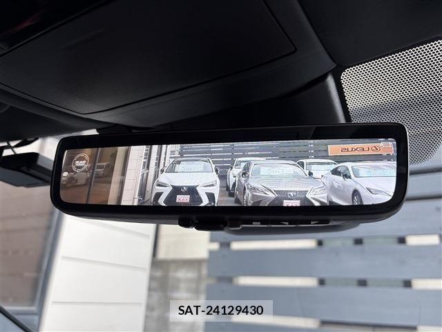 Lexus RX 2023-10 7725219-28
