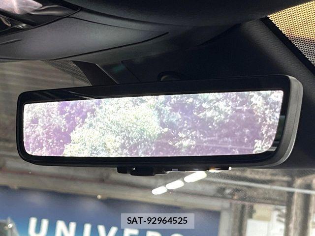 Lexus RX 2023-04 7725223-7