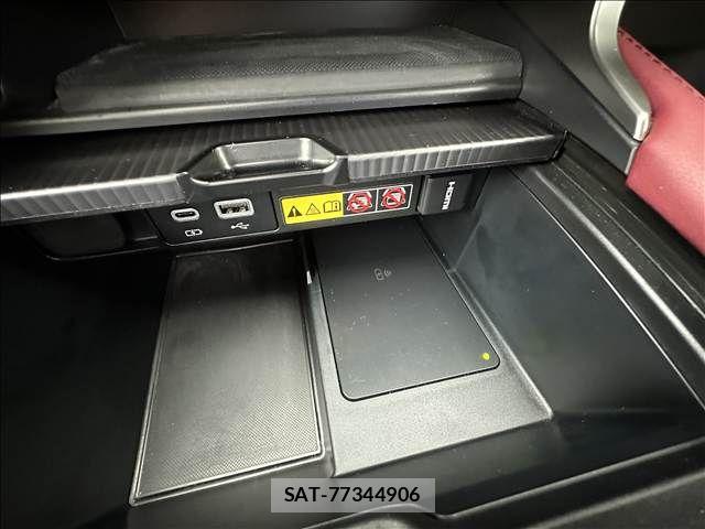 Lexus RX 2023-06 7725214-10