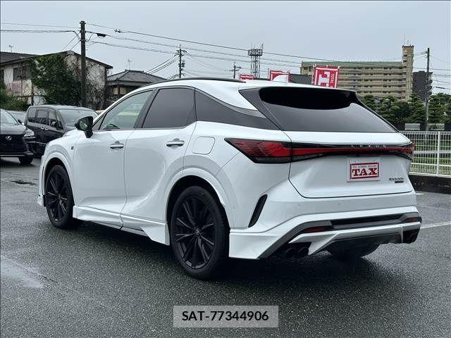 Lexus RX 2023-06 7725214-2