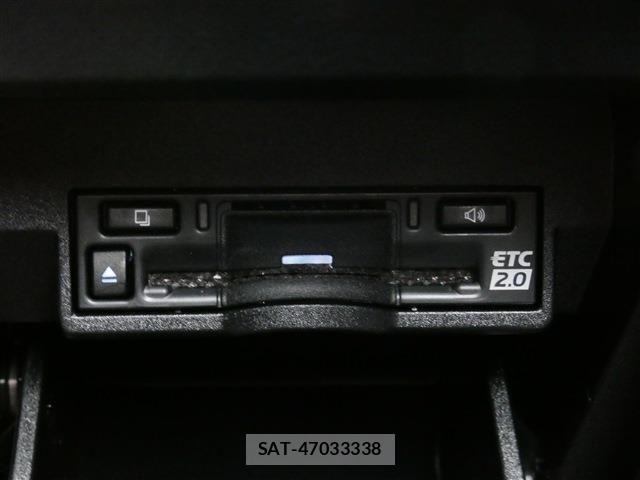 Lexus RX 2024-08 7725217-17