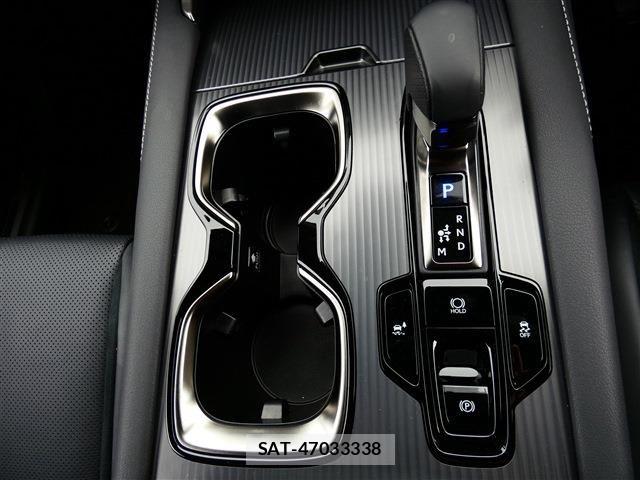 Lexus RX 2024-08 7725217-8