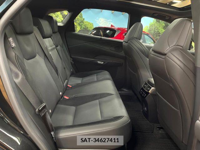 Lexus RX 2023-07 7725218-9