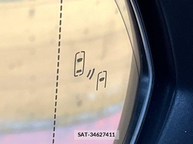 Lexus RX 2023-07 7725218-7