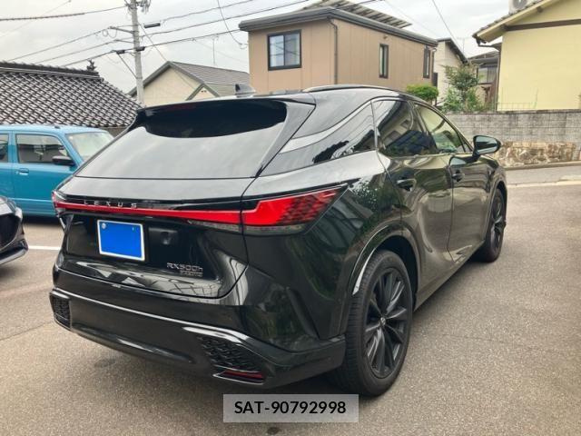 Lexus RX 2023-08 7902882-2