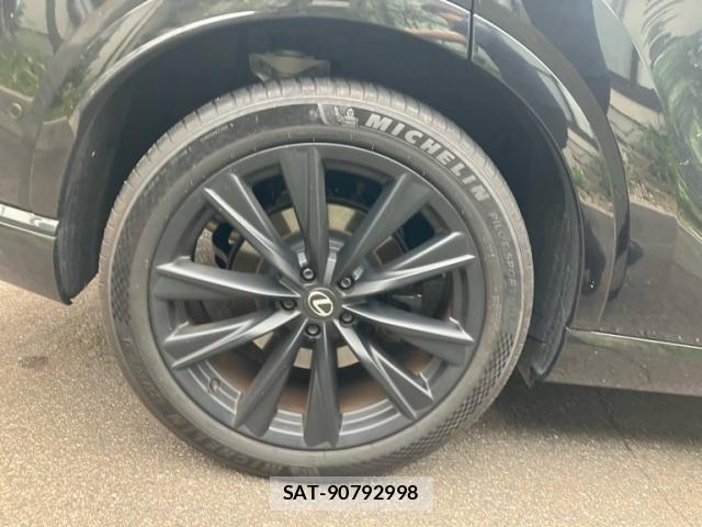 Lexus RX 2023-08 7902882-6