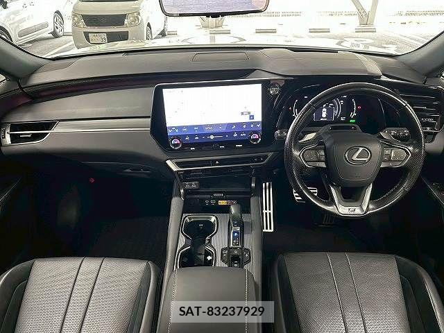 Lexus RX 2023-07 7962476-3