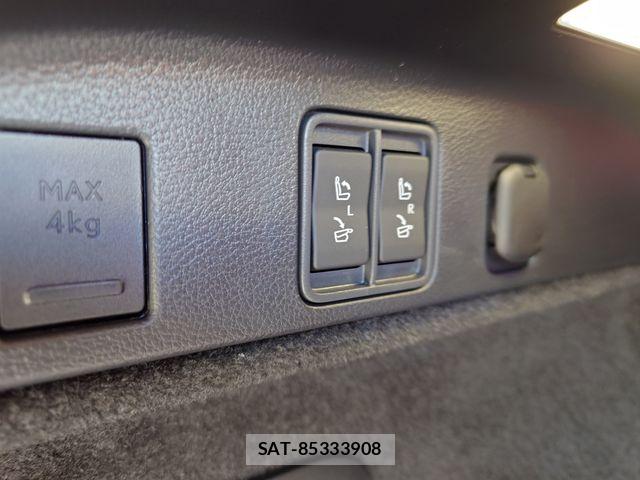 Lexus RX 2023-05 7979811-26