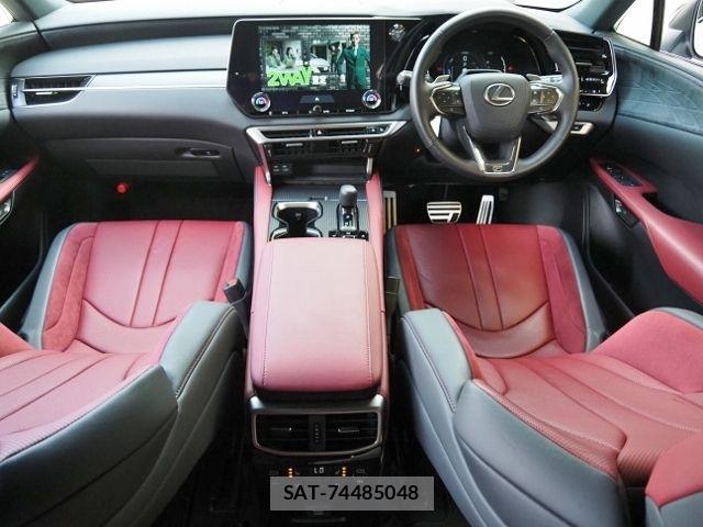 Lexus RX 2023-05 7979808-10