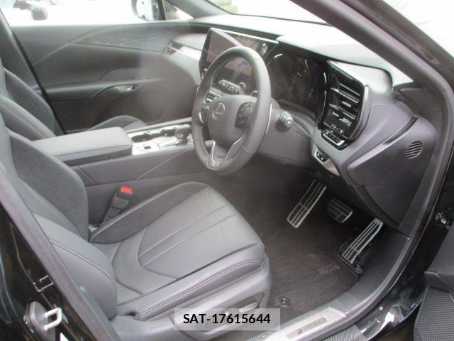 Lexus RX 2024-05 8036499-9