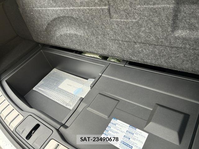 Lexus RX 2023-10 8036497-21