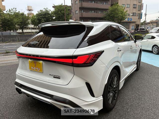 Lexus RX 2023-10 8036497-2