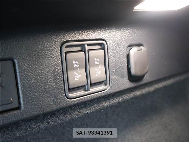 Lexus RX 2024-05 8074412-18
