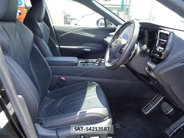 Lexus RX 2023-06 8074414-21