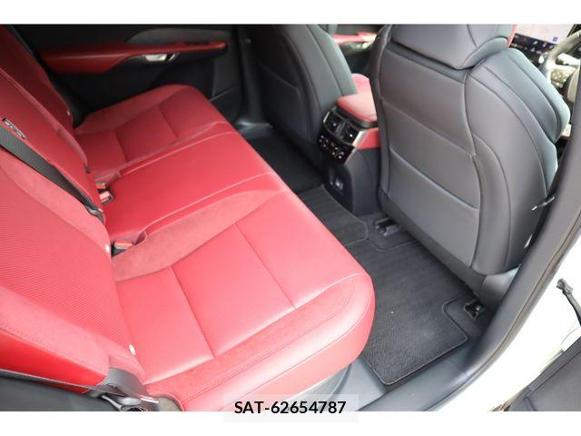 Lexus RX 2024-02 8131066-10
