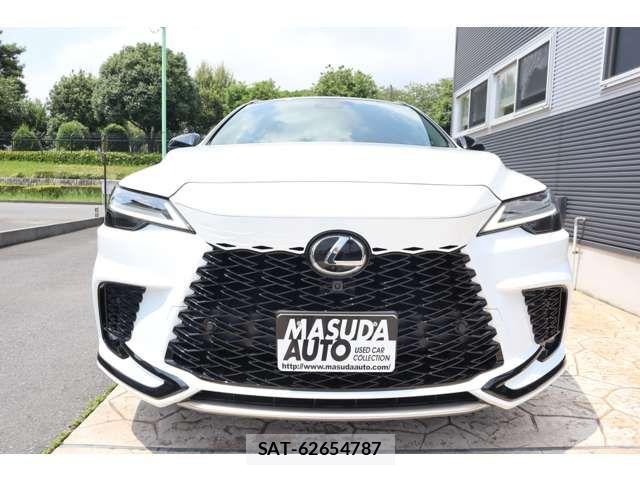Lexus RX 2024-02 8131066-1