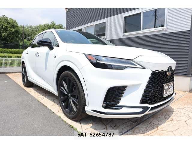 Lexus RX 2024-02 8131066-2