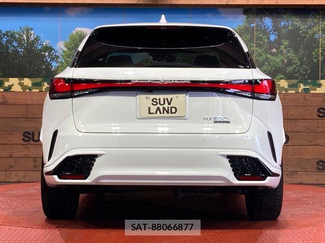 Lexus RX 2023-11 8146096-14