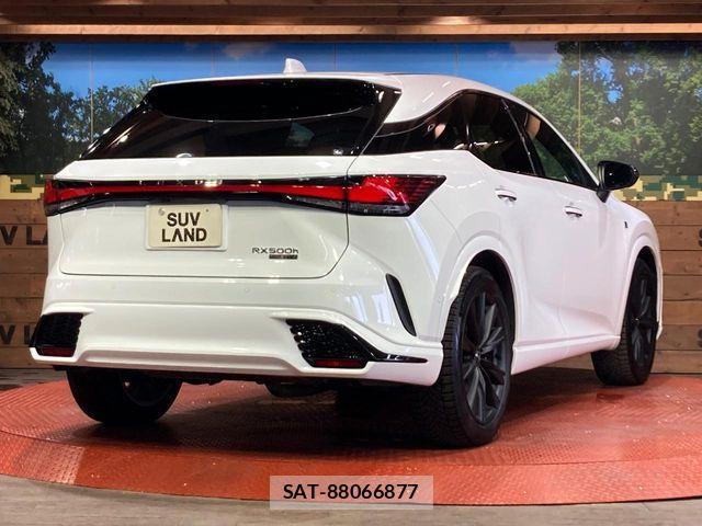 Lexus RX 2023-11 8146096-16