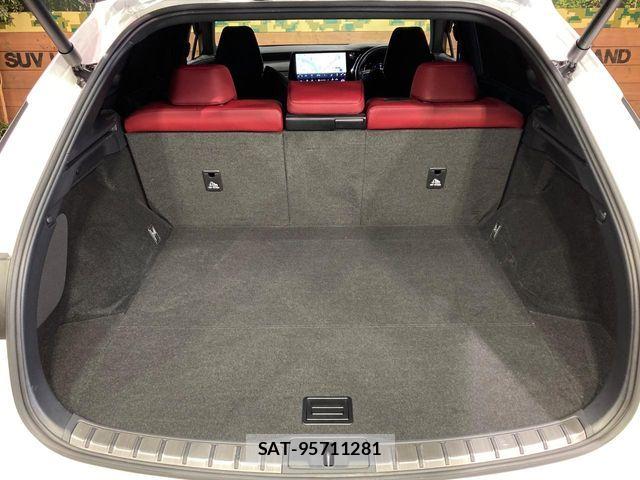 Lexus RX 2023-11 8146097-9