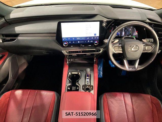 Lexus RX 2023-11 8208470-1