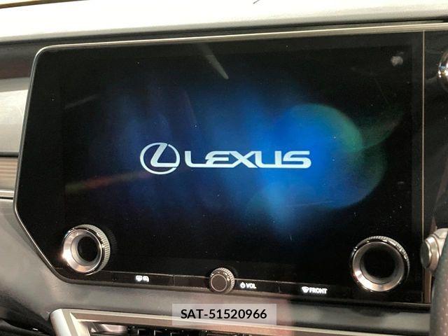 Lexus RX 2023-11 8208470-5