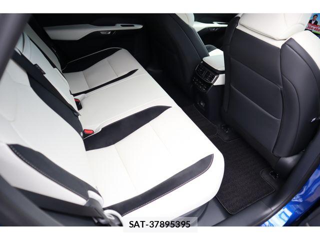 Lexus RX 2025-10 8230660-10