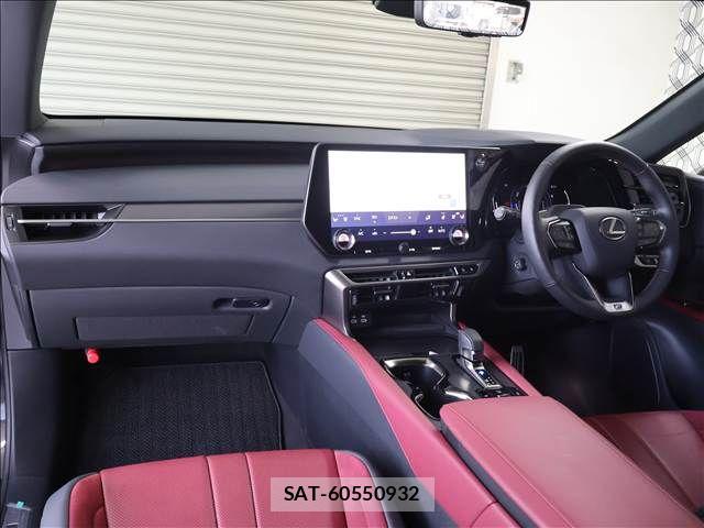 Lexus RX 2024-10 8230663-2