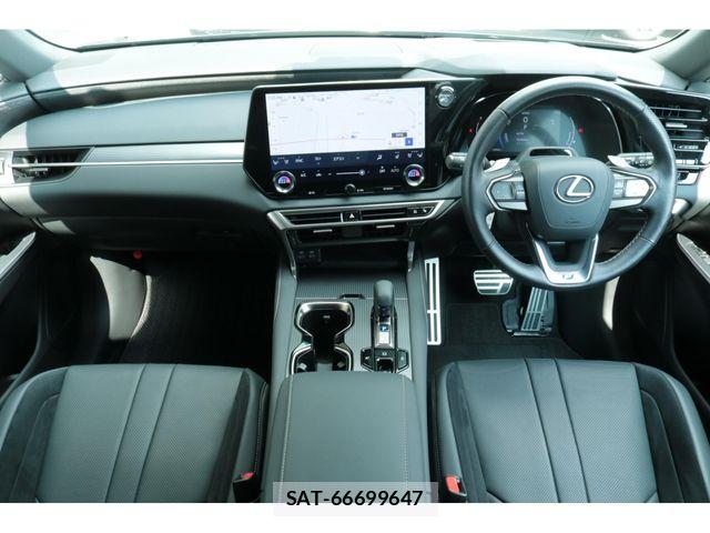 Lexus RX 2024-01 8230662-2