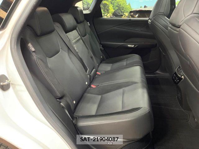 Lexus RX 2023-04 8245779-8
