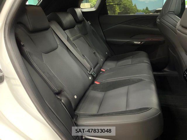 Lexus RX 2023-03 8245775-8