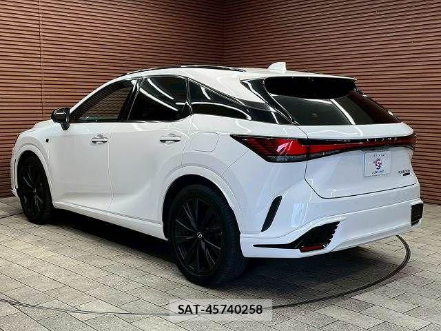 Lexus RX 2023-08 8245774-16