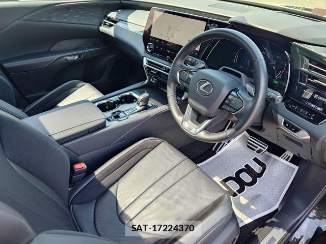Lexus RX 2024-07 8245773-10