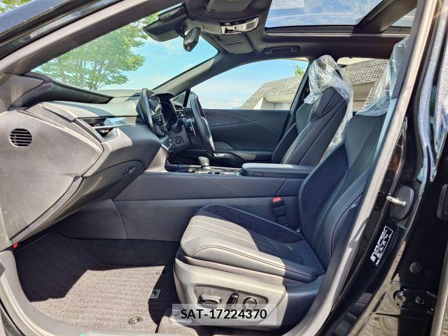 Lexus RX 2024-07 8245773-20