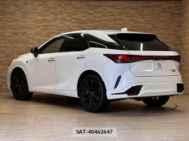 Lexus RX 2023-02 8245776-16