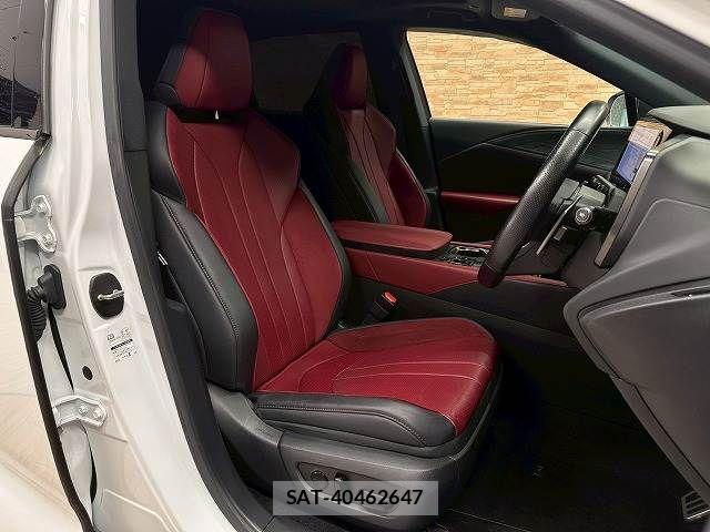 Lexus RX 2023-02 8245776-4