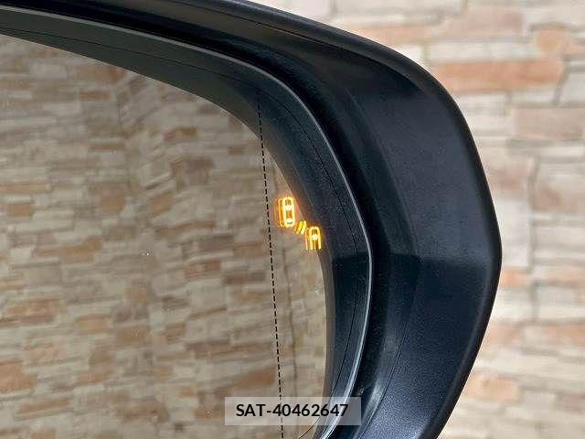 Lexus RX 2023-02 8245776-8