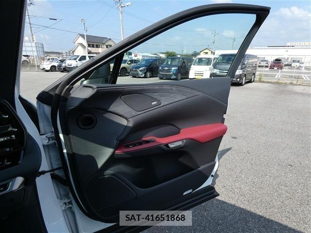 Lexus RX 2024-01 8336621-24