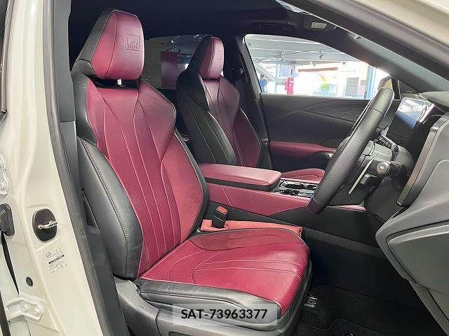 Lexus RX 2023-02 8485653-10