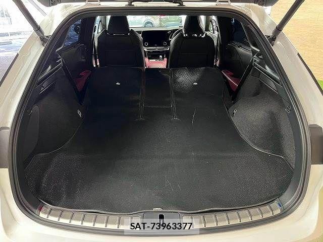 Lexus RX 2023-02 8485653-12