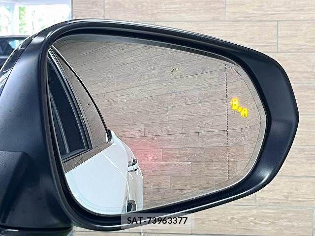 Lexus RX 2023-02 8485653-6