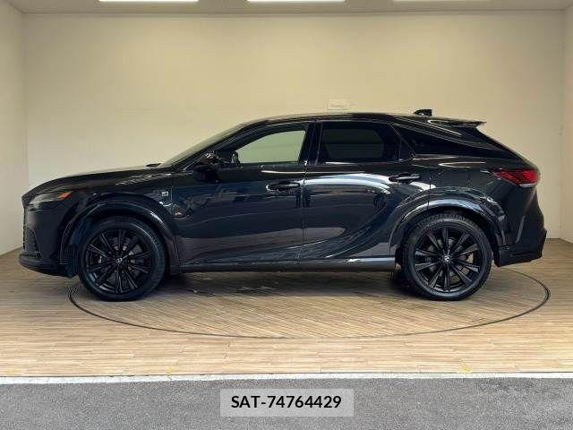 Lexus RX 2023-05 8627536-16