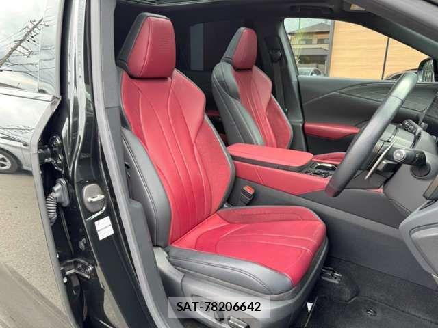 Lexus RX 2023-10 8666428-8